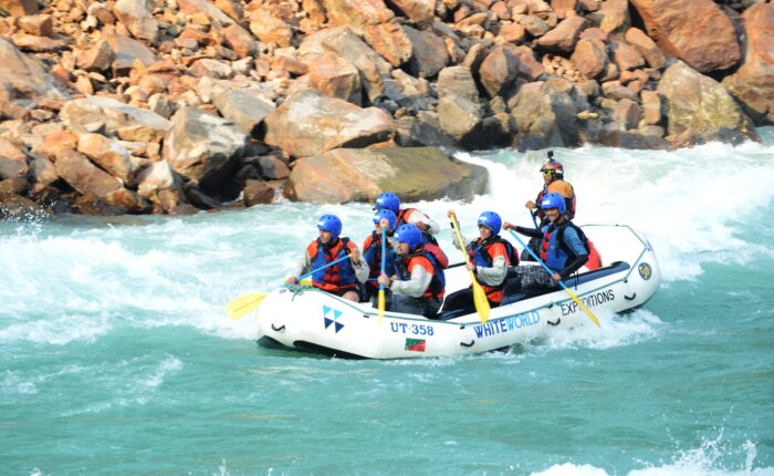 river rafting trip in Rishikesh