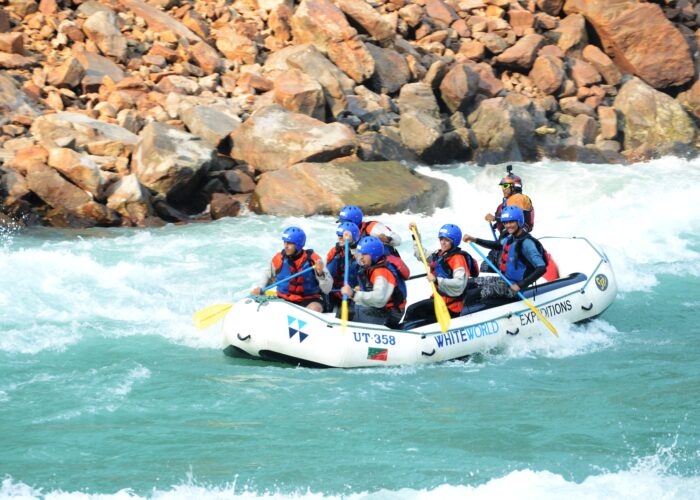 river rafting trip in Rishikesh